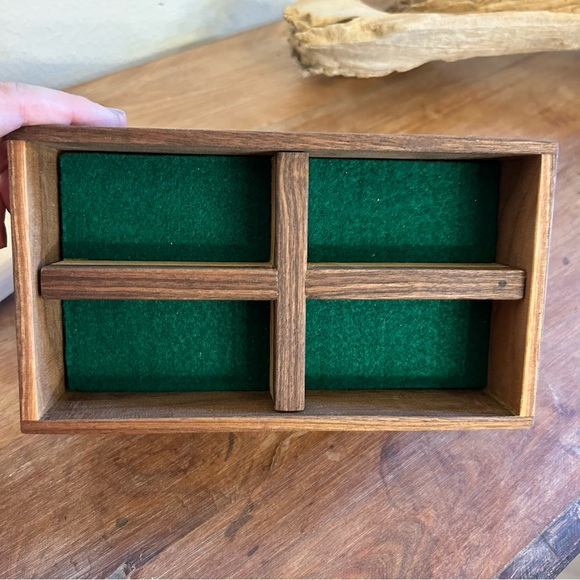 Gorgeous Solid handcrafted wood divided box  EUC lined inside - Picture 6 of 17